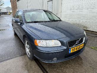 skadebil auto Volvo S-60 2.4 Drivers Edition 2009/11
