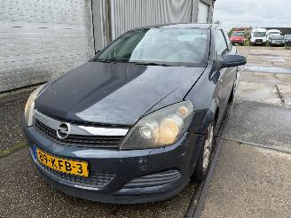 Coche accidentado Opel Astra GTC 1.8 Edition Automaat Airco 2009/10
