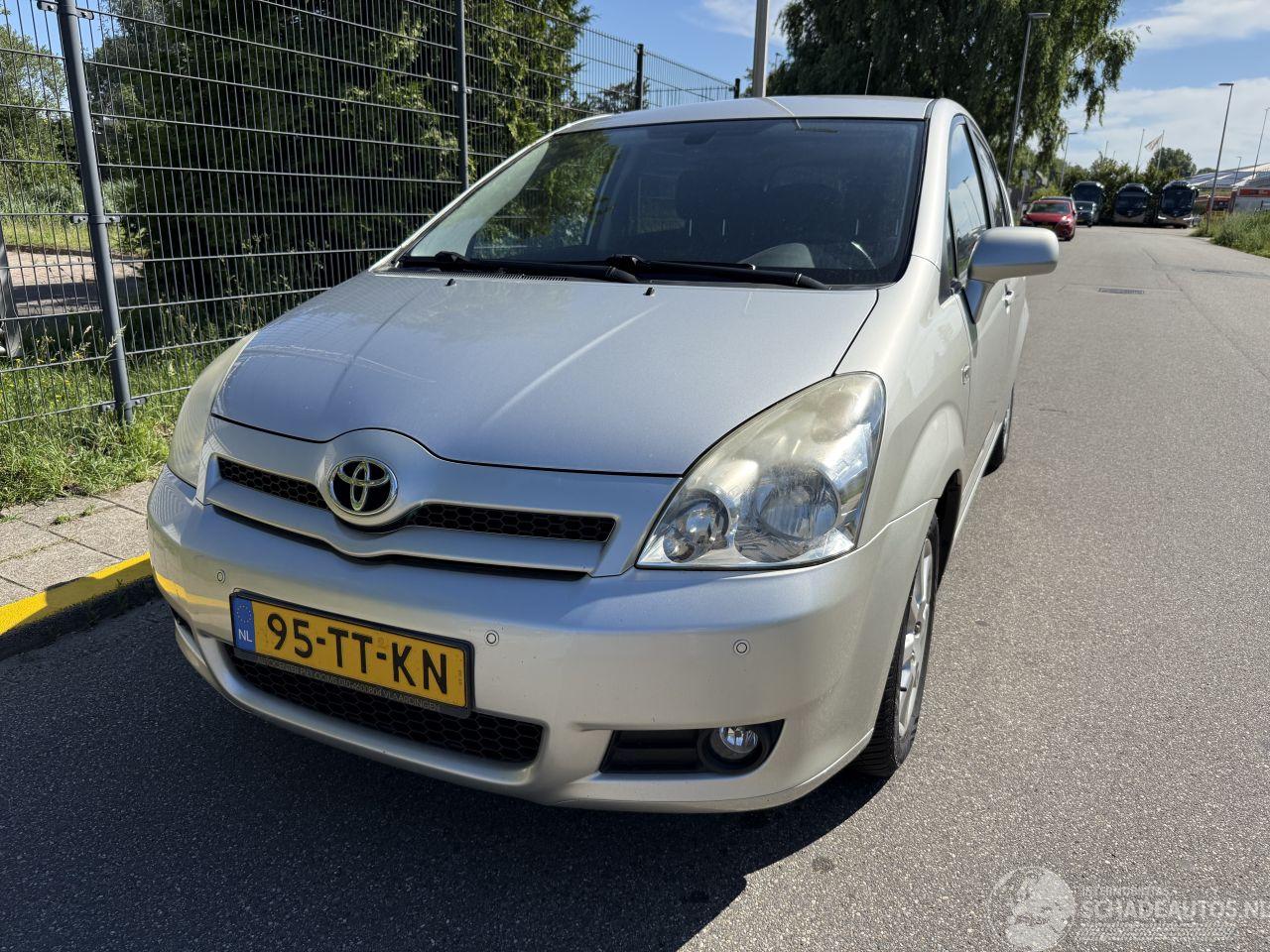 Toyota Corolla-verso 1.6 VVT-i Dynamic Navigatie Airco 5-Pers.