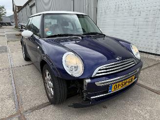 Unfallwagen Mini Cooper 1.6 Cooper Seven 2006/1