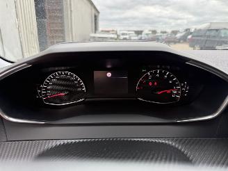 Peugeot 208 1.2 PureTech Allure picture 16