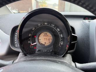Toyota Aygo 1.0 VVT-i X-Play Multimedia Camera picture 14