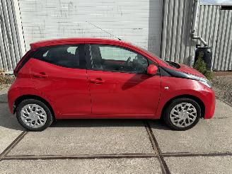 Toyota Aygo 1.0 VVT-i X-Play Multimedia Camera picture 8