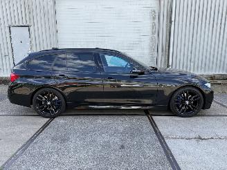 BMW 3-serie 318i M-Sport Panoramadak H/K Leer picture 2