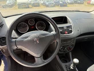 Peugeot 206+ 1.1 XR picture 12