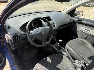 Peugeot 206+ 1.1 XR picture 11