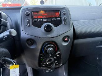 Toyota Aygo 1.0 VVT-i x-fun picture 20