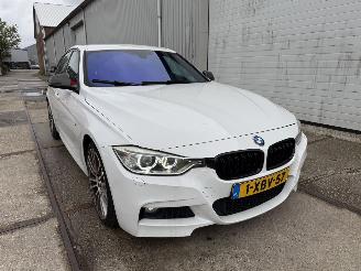 Vaurioauto  passenger cars BMW 3-serie 316i M-Sport Automaat 2014/8