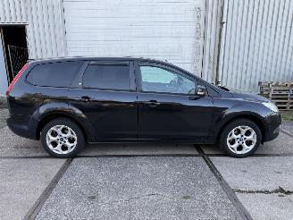 Ford Focus 1.6 TDCi Limited picture 8