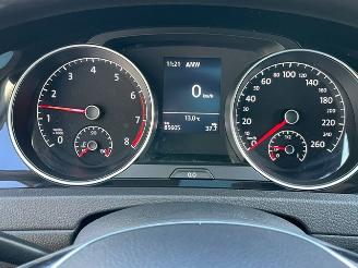 Volkswagen Golf 1.0 TSI Comfortline PANO NAVI CAMERA picture 13