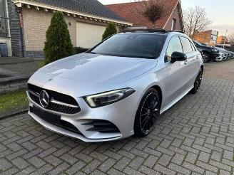 uszkodzony samochody osobowe Mercedes A-klasse 200 d AMG LINE PANO CAMERA NAVI MOTOR DEFECT 2021/10