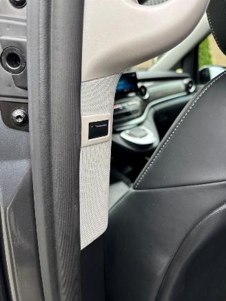 Mercedes  V 250 d AVANTGARDE EXTRA LANG 8 PERS NAVI CAMERA picture 16