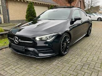 Vaurioauto  passenger cars Mercedes Cla-klasse 200 d AMG LINE PANO CAMERA LED NIGHT 2020/3