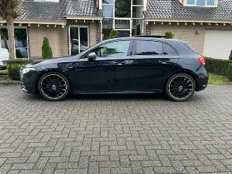 Mercedes A-klasse 180 d AMG LINE EDITION PANO NAVI NIGHT picture 5