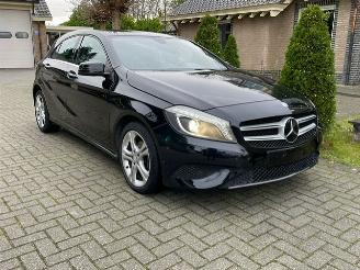 Schadeauto Mercedes A-klasse 180 d SPORT NAVI XENON PDC 2014/1