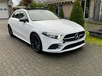 skadebil auto Mercedes A-klasse 180 d AMG LINE PANORAMADAK NAVI CAMERA LED 2019/3