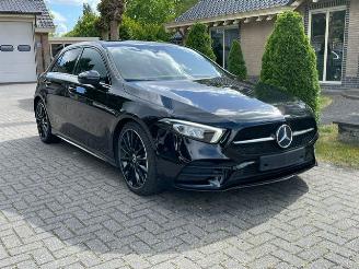 Damaged car Mercedes A-klasse 180 d AMG LINE NAVI CAMERA NIGHT LED 2019/6