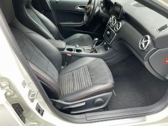 Mercedes A-klasse 200 AMG LINE COMAND XENON picture 9