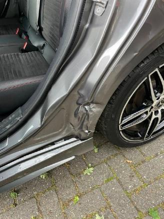Mercedes Cla-klasse 180 AMG LINE PANO CAMERA COMAND picture 15