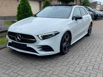 krockskadad bil auto Mercedes A-klasse 180 AMG LINE PANO NAVI CAMERA NIGHT LED 2022/1