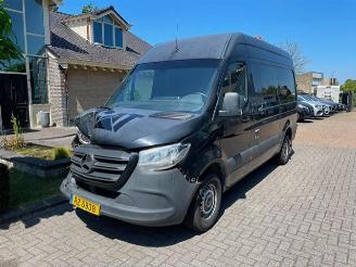 krockskadad bil bedrijf Mercedes Sprinter 315 CDI L2H2 AUT CAMERA NAVI 2022/3