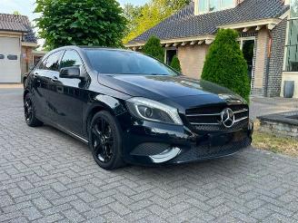 škoda osobní automobily Mercedes A-klasse 200 URBAN NAVI PDC BI XENON 2014/3
