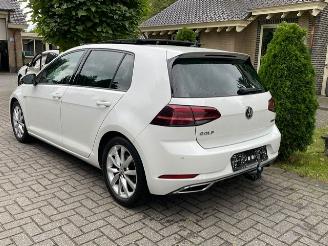 Volkswagen Golf 1.5 TSI DSG PANO CAMERA NAVI picture 3