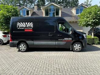Vaurioauto  commercial vehicles Renault Master III 2.3 dCi  L2H2  NAVI CAMERA 2022/11