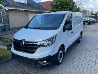 dañado vehículos comerciales Renault Trafic L2H1 KUHLKASTENWAGEN TIEFKUHL -20 KOEL/VRIES  dag en nacht 2022/12
