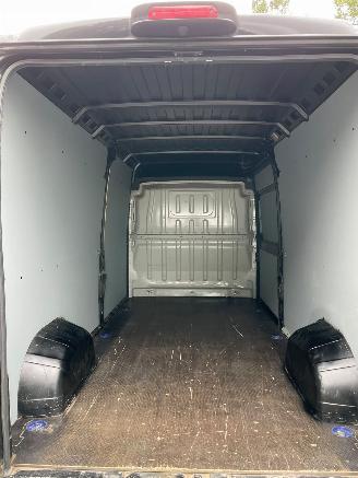 Peugeot Boxer 2.2 BlueHDi 121 kw L3H2 AIRCO picture 11