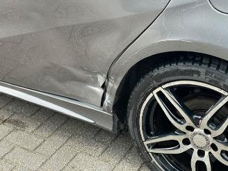 Mercedes A-klasse 180 d AMG LINE NAVI PDC picture 11