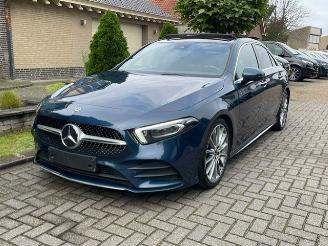 Schadeauto Mercedes A-klasse 200 AMG LINE PANO LED NAVI CAMERA 2019/9