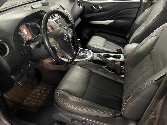 Nissan Navara 2.3 dCi N-Guard Double Cab 4X4 NAVI picture 11