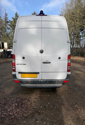 Mercedes Sprinter  picture 2