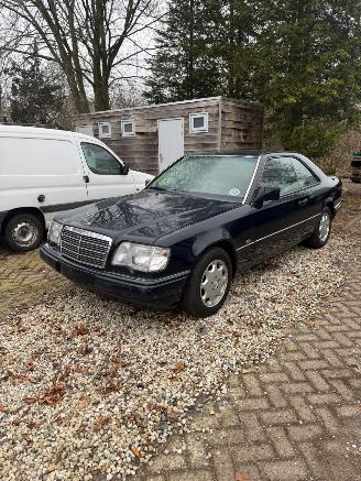 Uttjänta bilar auto Mercedes E-klasse E 220 COUPE 1994/1