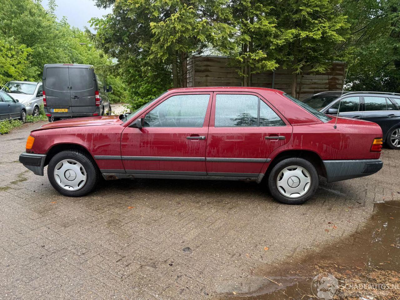 Mercedes 200-serie 230 E