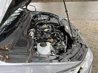 Volkswagen Golf 8 GTI AUTOMAAT 245 PK NAVI CLIMA CAMERA LED B.J 2023 lichte schade picture 25