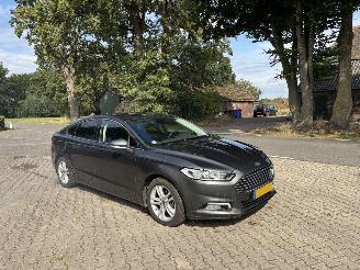 krockskadad bil auto Ford Mondeo 1.5 AUTOMAAT HATCHBACK NAVI CLIMA CRUISE TREKHAAK B.J 11-2018 2018/11