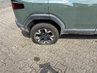 Dacia Duster HYBRIDE 1.6  AUTOMAAT NAVI CLIMA CAMERA LED B.J 12-2024 picture 16