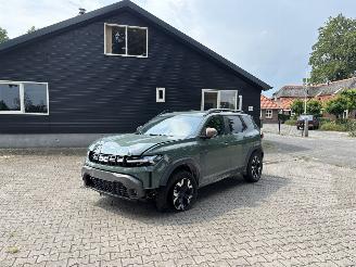 krockskadad bil auto Dacia Duster HYBRIDE AUTOMAAT NAVI CLIMA CAMERA LED B.J 12-2024 2024/12
