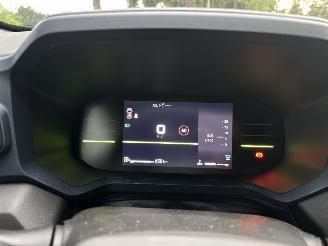 Dacia Duster HYBRIDE FACELIFT 130 PK NAVI CLIMA CAMERA LED B.J 2025 picture 11