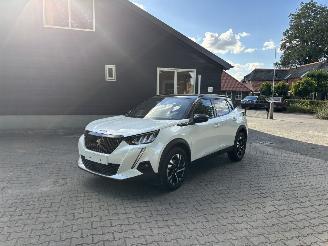 krockskadad bil auto Peugeot 2008 AUTOMAAT GT LINE 130 PK NAVI CLIMA CAMERA LED B.J 2022. 38 dkm 2022/5