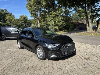 Schadeauto Audi A3 30 TFSI SPORT PANO NAVI CLIMA LED LEDER PARK ASS B.J 04-2024 2024/4