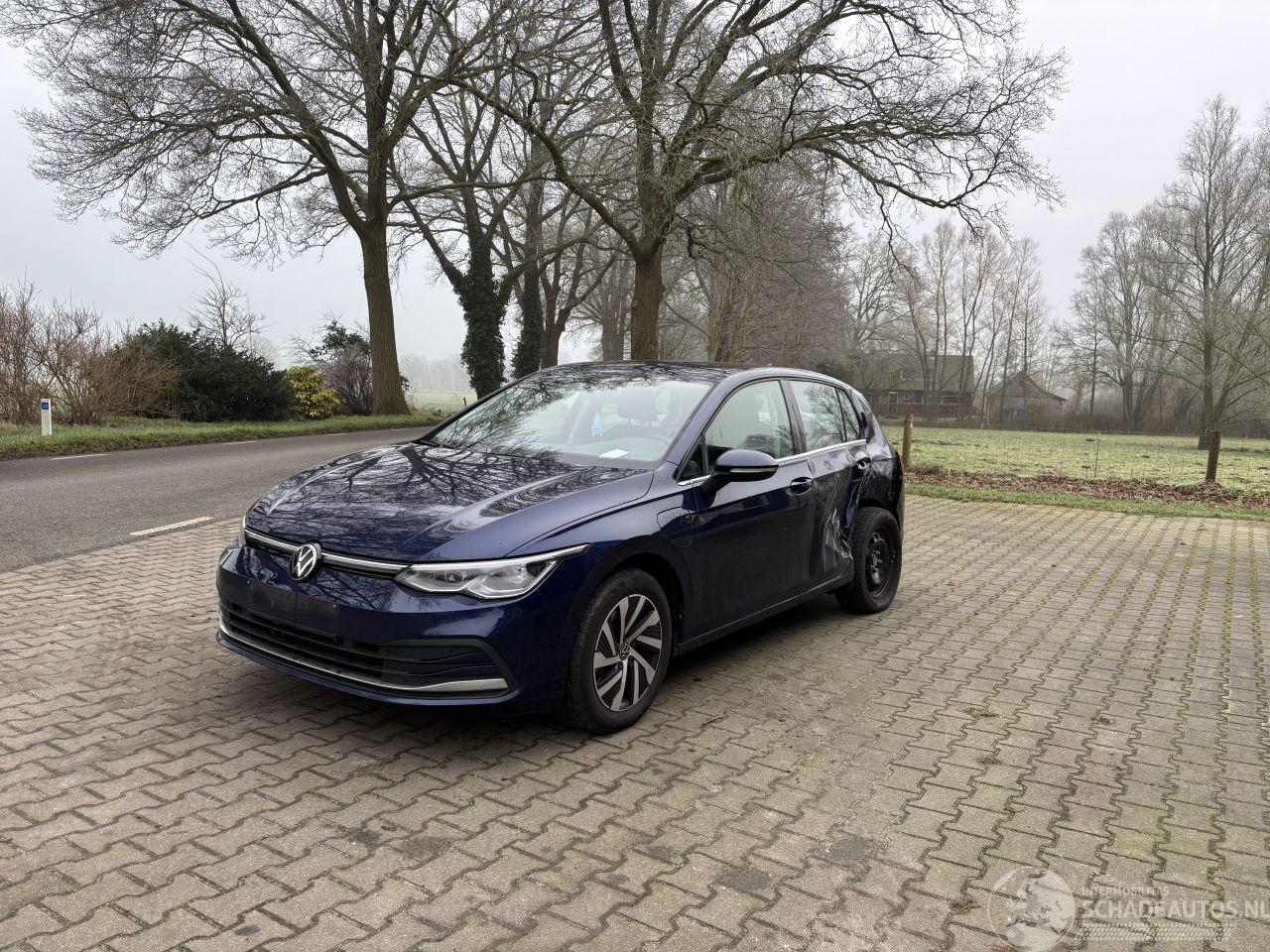 Volkswagen Golf HYBRIDE PLUG IN AUTOMAAT NAVI CLIMA CAMERA VIRT DASH LED B.J 2023