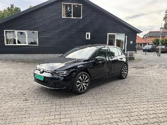 skadebil auto Volkswagen Golf 8 PANORAMADAK 1.5 STYLE 130 PK NAVI CLIMA VIRT DASH 18 INCH B.J 2023 2023/4