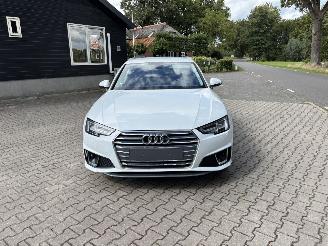 Audi A4 Avant HYBRIDE 2.0 S-LINE AUTOMAAT SPORT NAVI CLIMA LED PDC B.J 06-2019 picture 5
