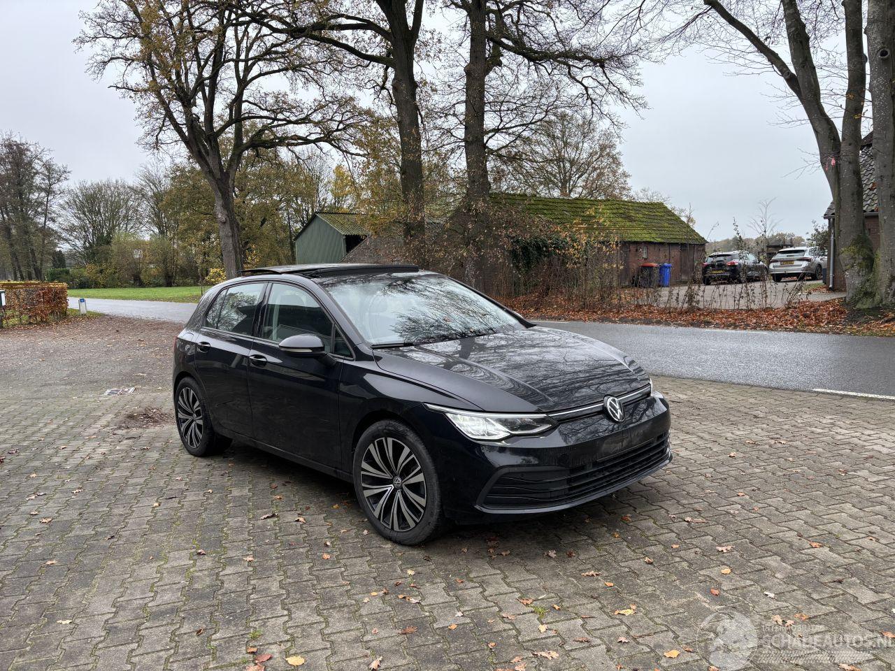 Volkswagen Golf 8 PANORAMADAK 1.5 STYLE 130 PK NAVI CLIMA VIRT DASH 18 INCH B.J 2023