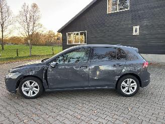 Volkswagen Golf 8 TSI EDITION 110 PK NAVI CLIMA CAMERA VIRTUEEL DASH LED B:J 2023  Plaatschade picture 7