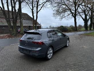 Volkswagen Golf 8.5 ETSI 1.5 HYBRIDE AUTOMAAT NAVI CLIMA CAMERA LED VIRT DASH TREKHAAK B.J 12-2024 picture 4