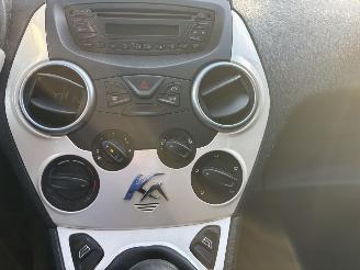 Ford Ka 1.2 TITANIUM AIRCO STUURBEKR ELEC PAKKET LMV B.J 05-2011 plaatschade picture 14